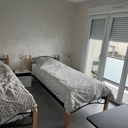 F3 Appartement 2 Chambre Un Salon Avec Wifi Saint-Jean-de-la-Ruelle Εξωτερικό φωτογραφία