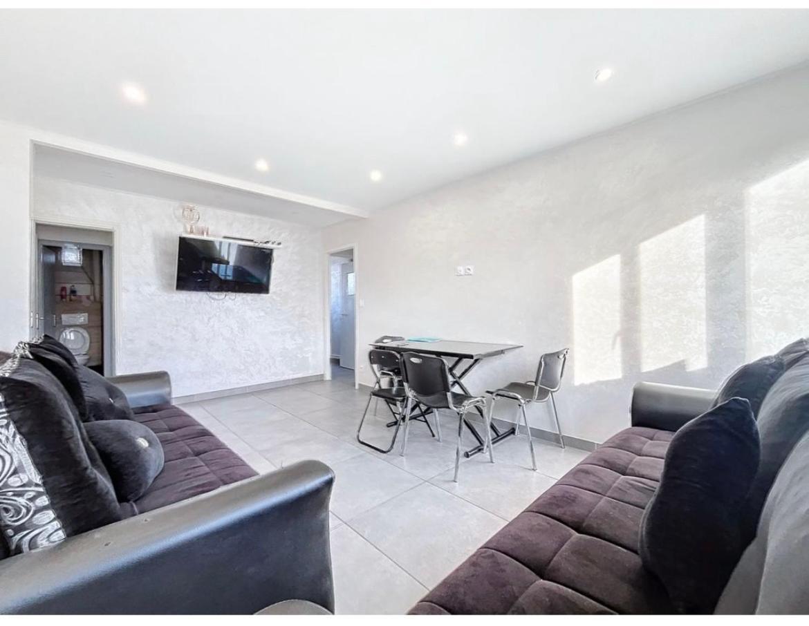 F3 Appartement 2 Chambre Un Salon Avec Wifi Saint-Jean-de-la-Ruelle Εξωτερικό φωτογραφία